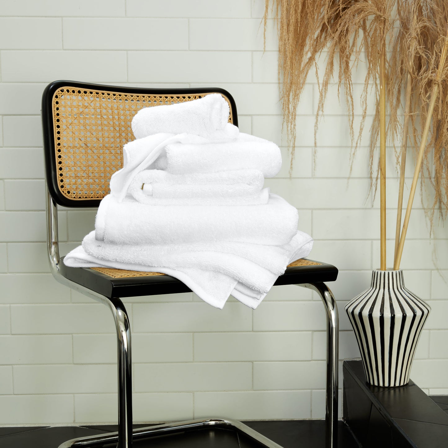 SereneTowels_TowelSet_White_Editorial_3x4_008.jpg