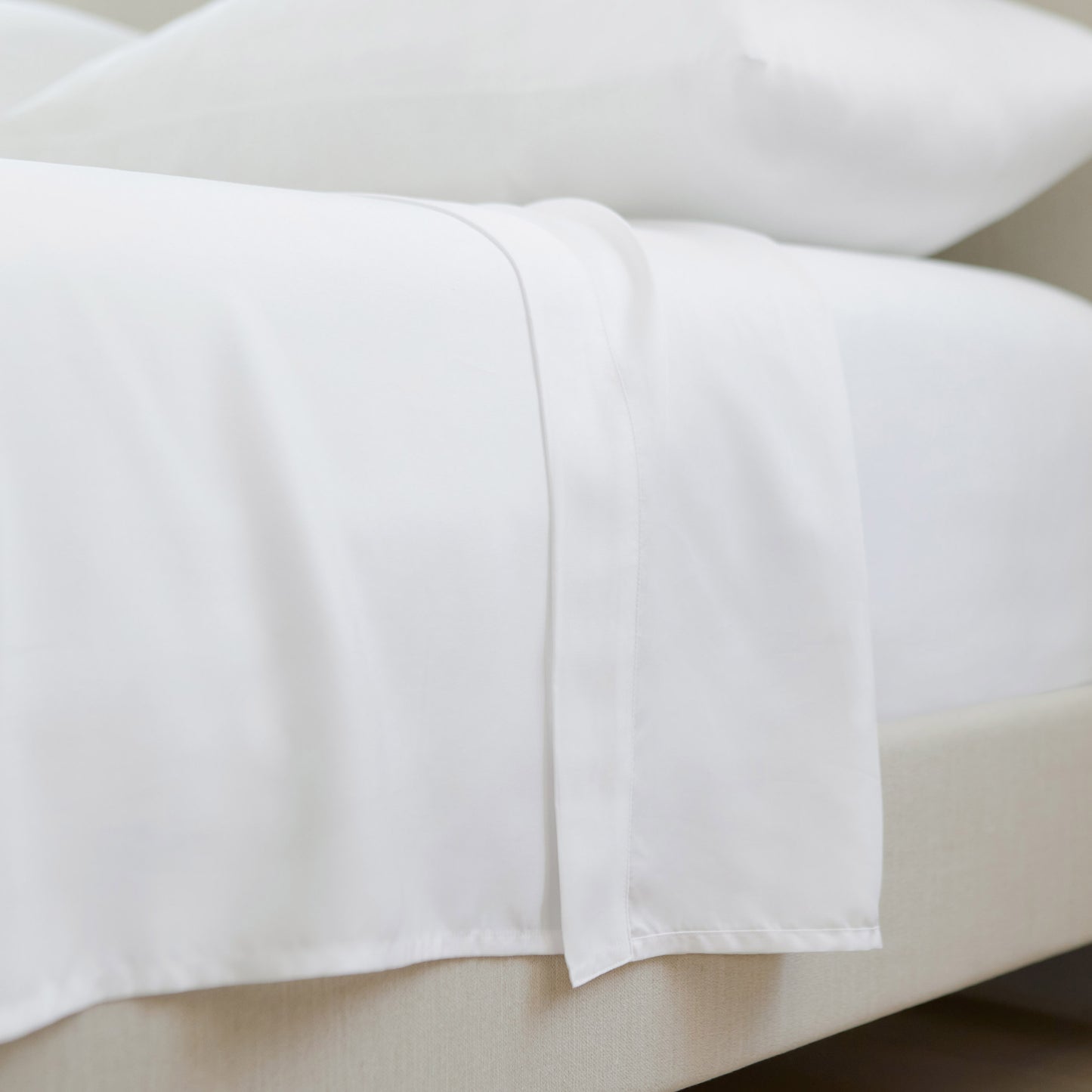 SlumberEucalyptusSheetSet_Ivory_Home_Lifestyle_3x4_Crop.jpg
