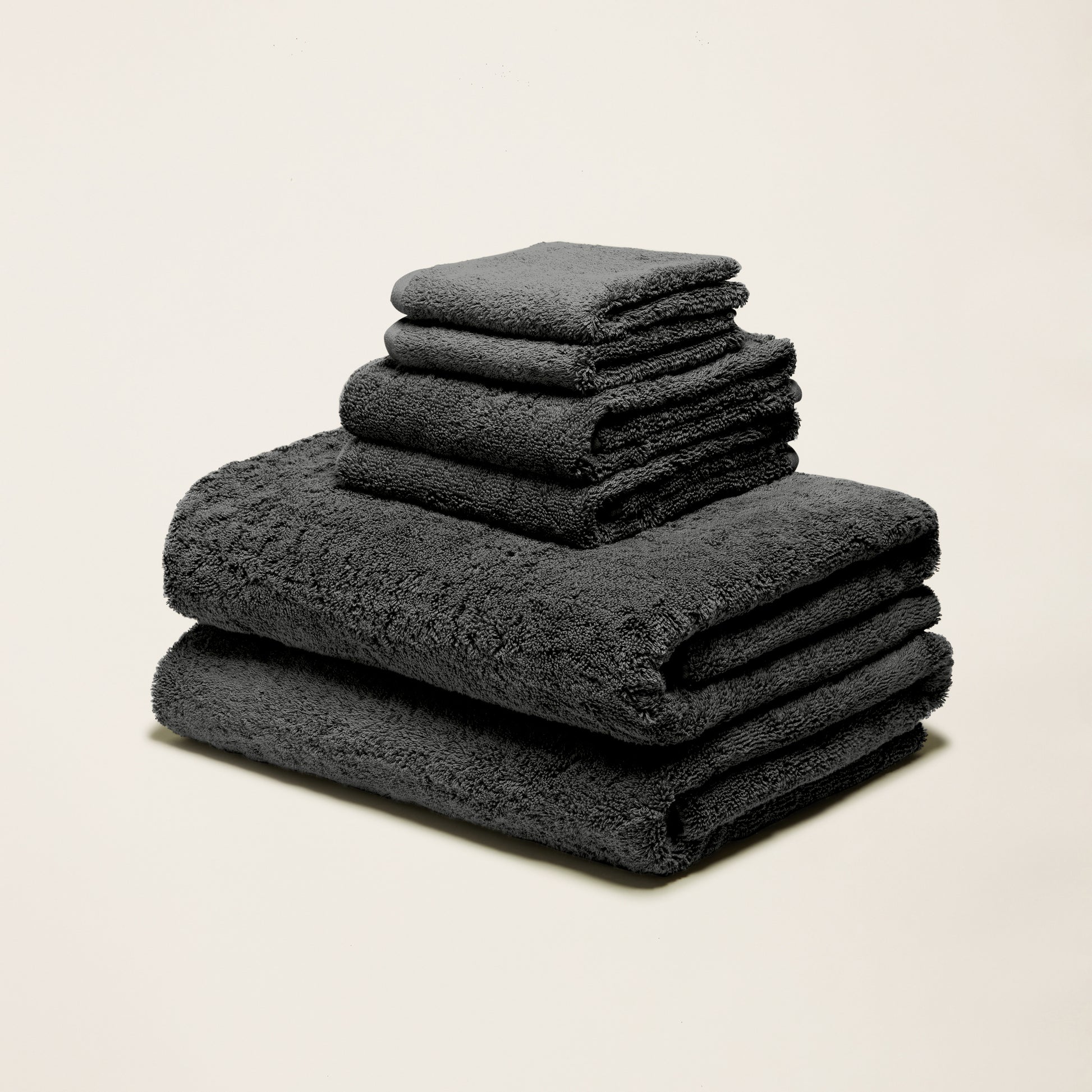 Serene_Luxe Set_Charcoal_A.jpg
